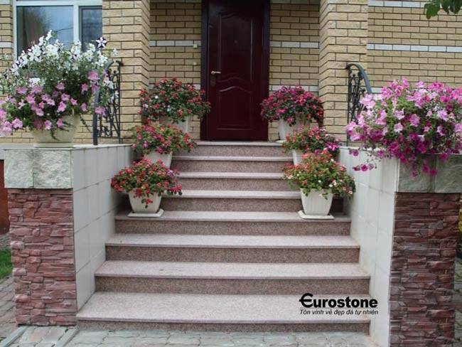 đá bậc tam cấp