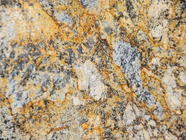 Đá Granite Golden Forest Brazil