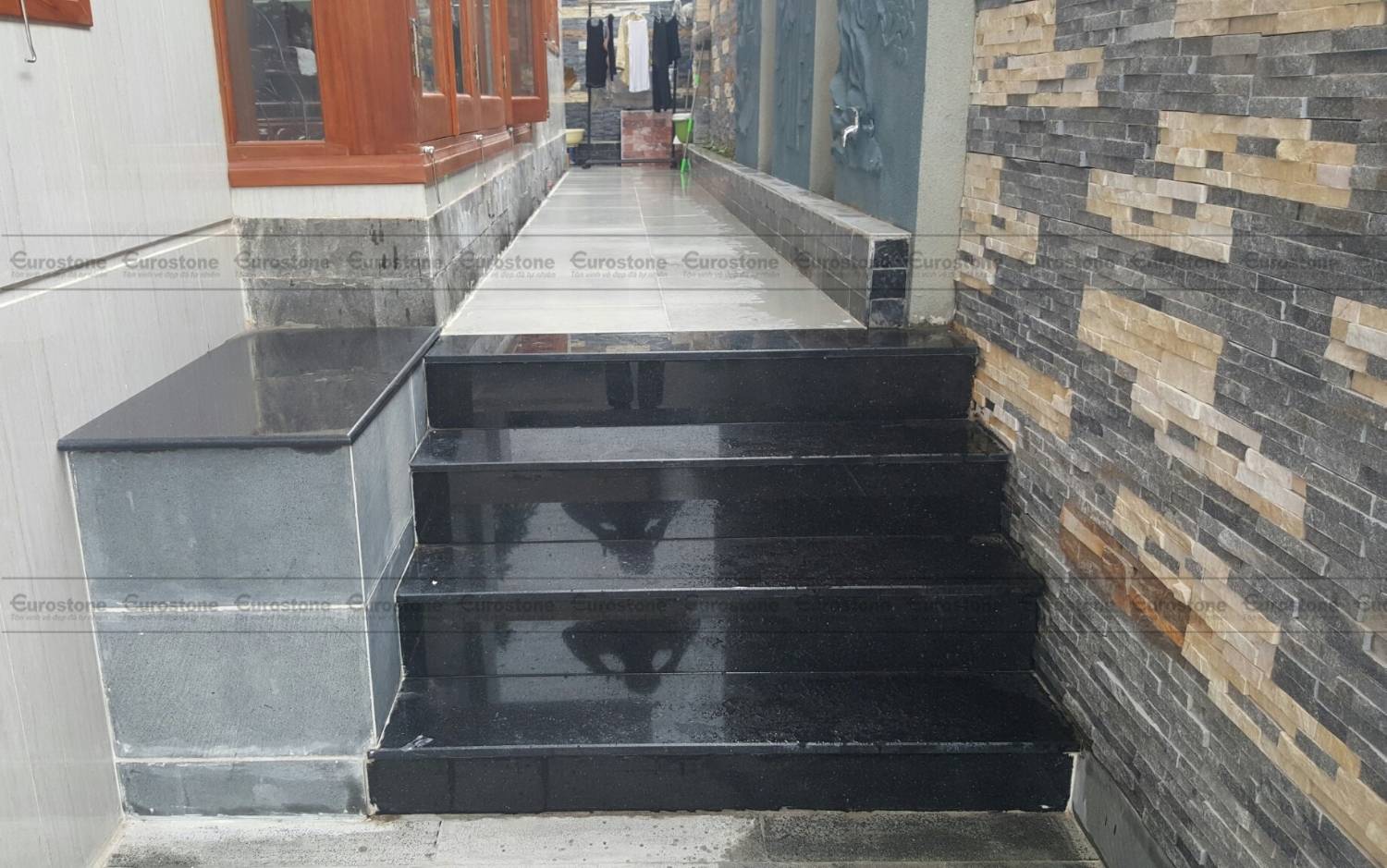 đá bậc tam cấp