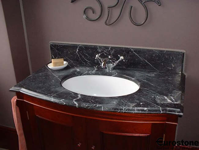 Đá Marble Negro Marquina