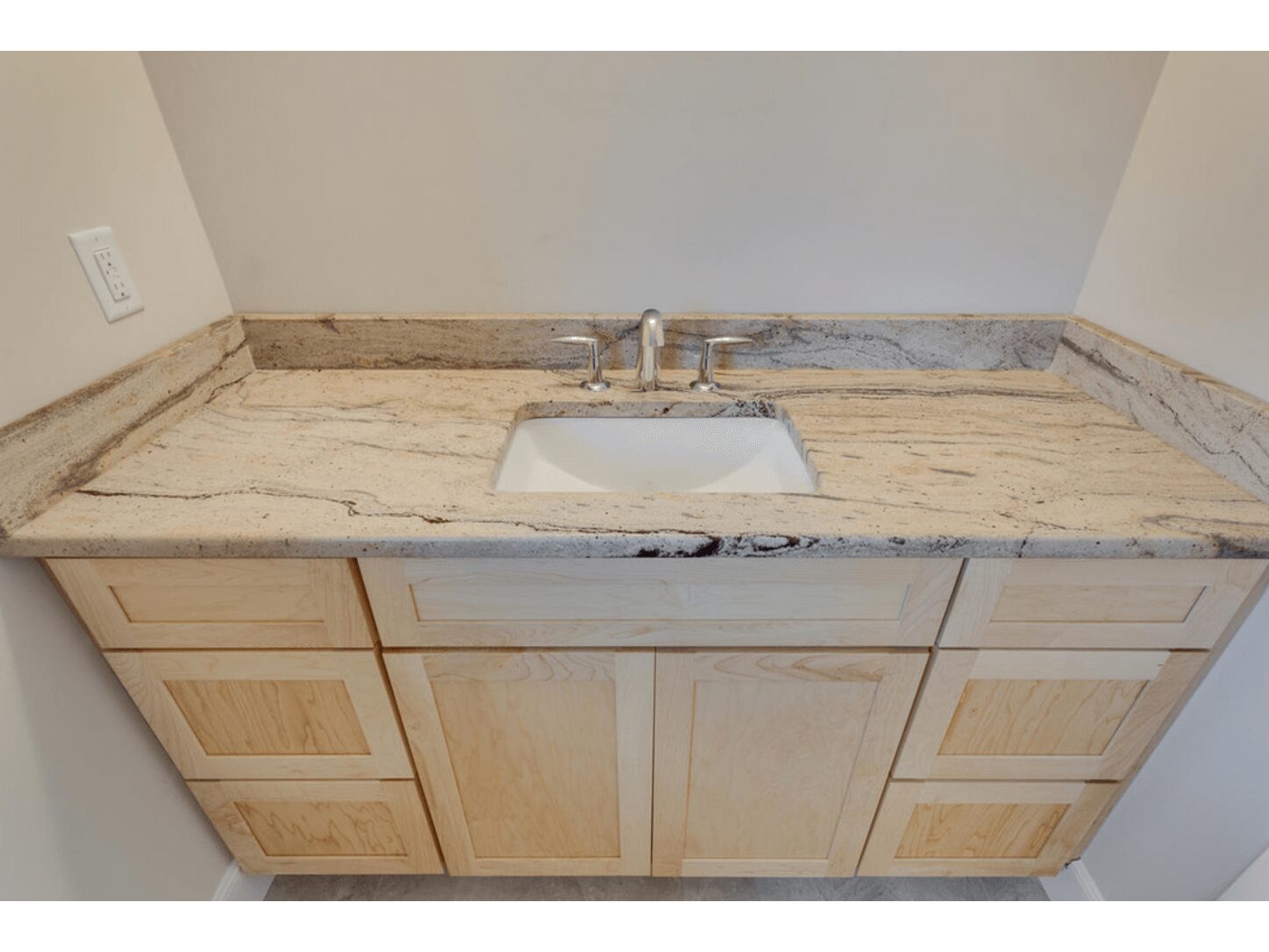 Đá Granite Prada Gold