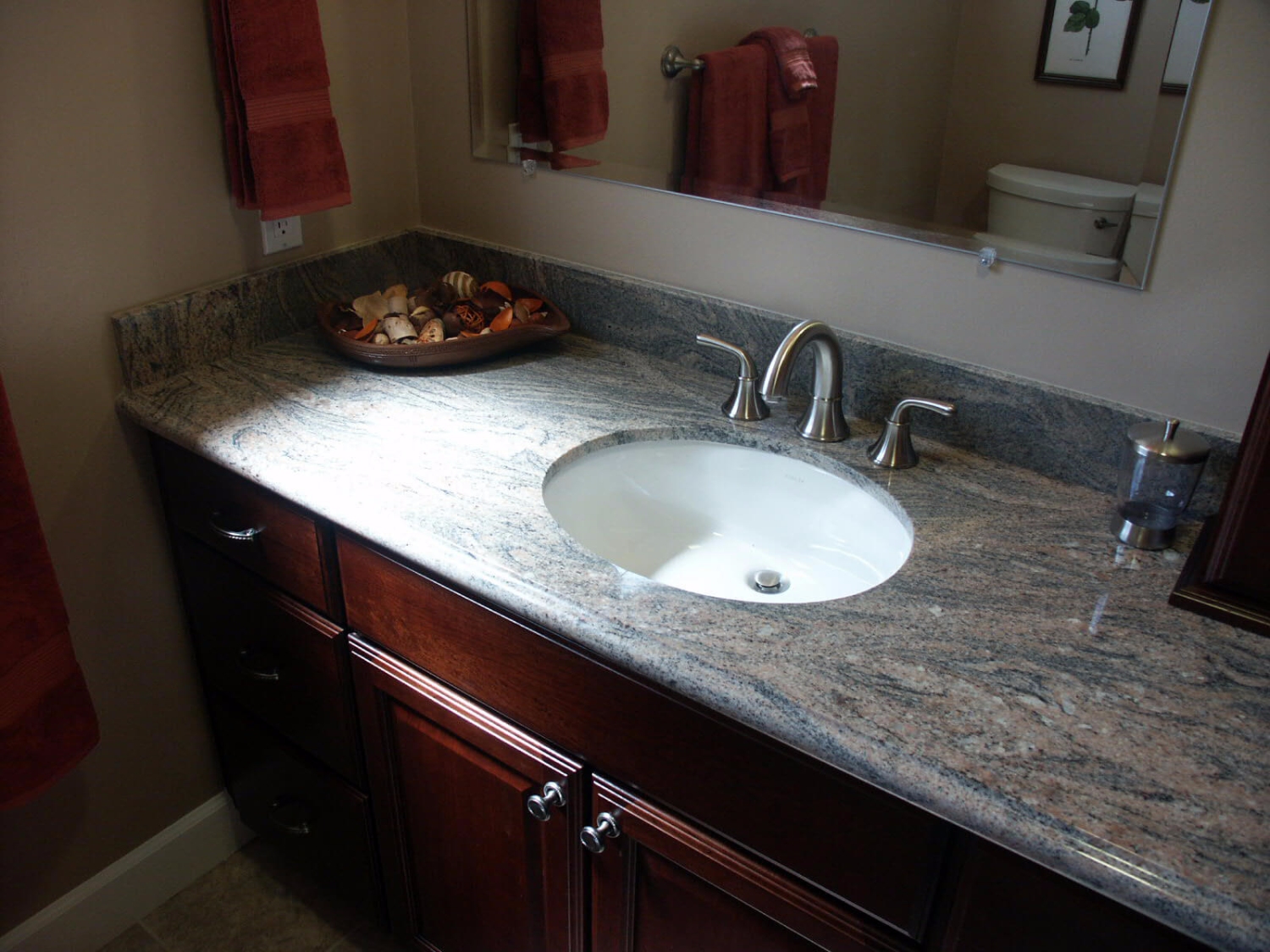 Đá Granite Paradiso Bash (Tím Sa Mạc)