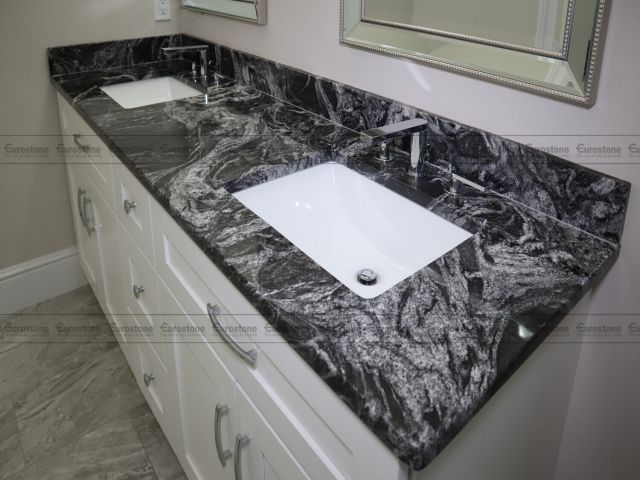 Đá Granite Black Forest