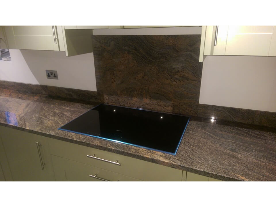 Đá Granite Paradiso Bash (Tím Sa Mạc)