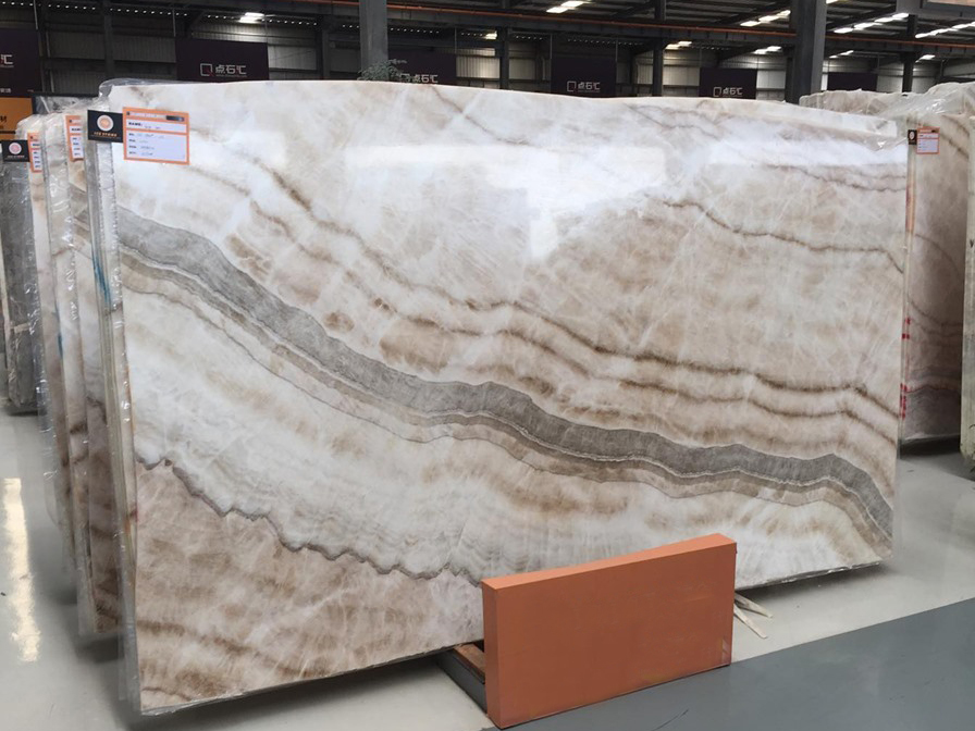 Đá xuyên sáng Beige Onyx