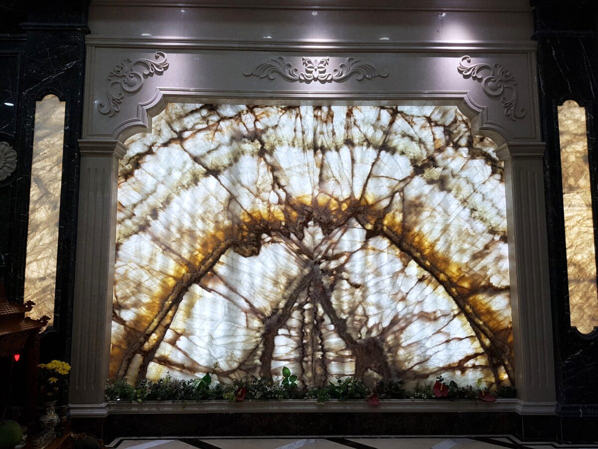 Tranh đá xuyên sáng