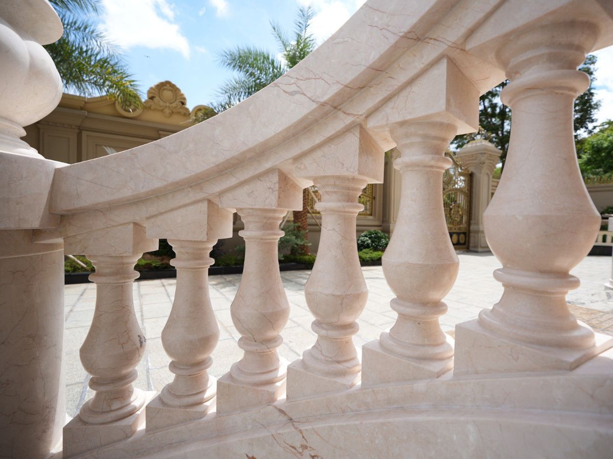 Con tiện công trình anh Phước