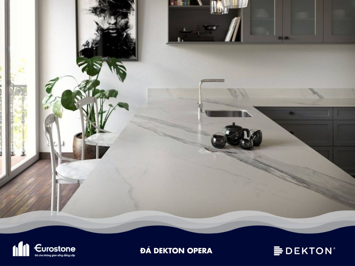 Đá dekton opera màu trắng vân mây ốp bàn đảo bếp